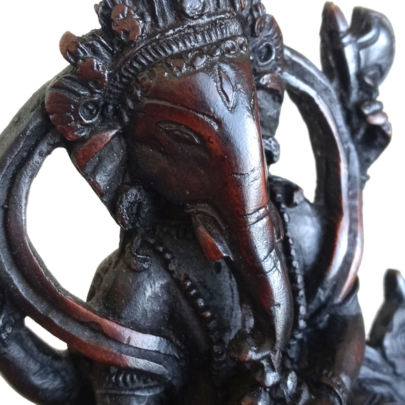 Antique Ganesh in Sitting Position Statue Figurine (Resin) 5 1/2” Tall - Picture 10 of 14